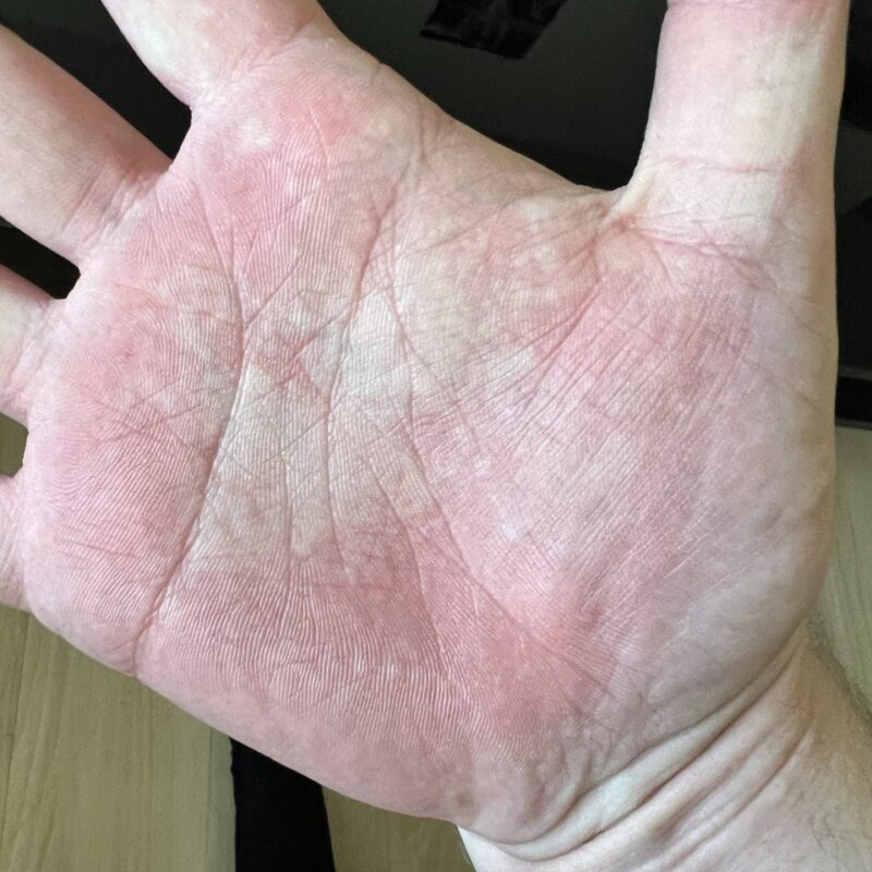 photo 5936135593736124599 y